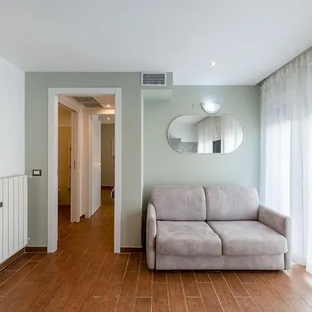 Apartment Dynamic In Milan