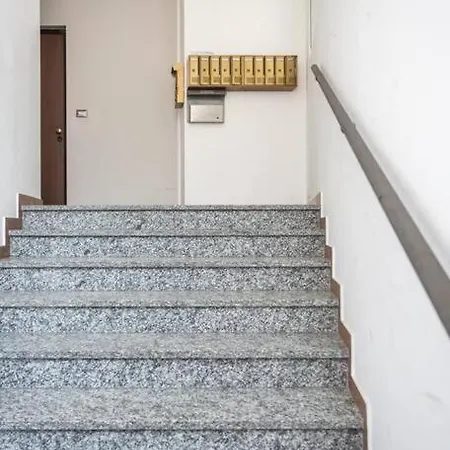 Dynamic In Apartment