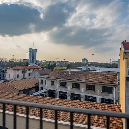 Apartment Dynamic In Milan
